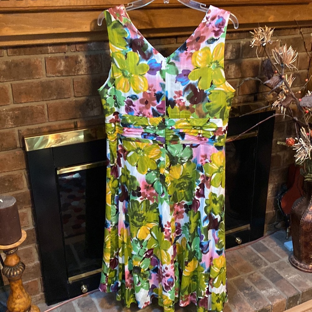 Multi-colored Dress - Picture 3 of 4